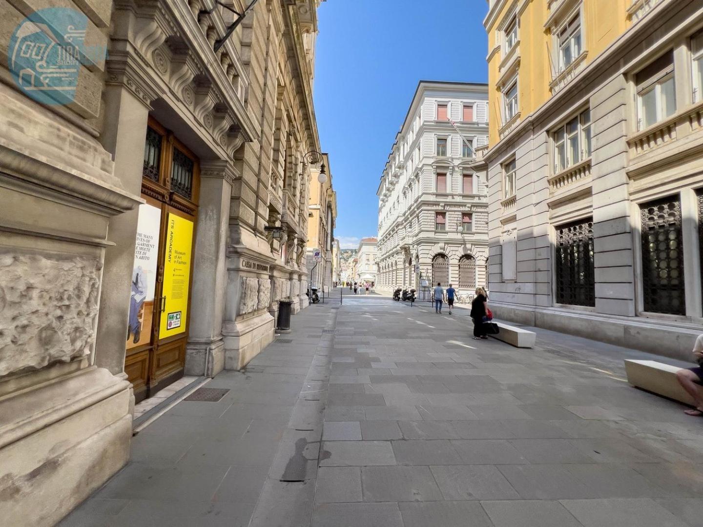 Cassa Di Risparmio 11 Tirabora Short Rent Трієст Екстер'єр фото