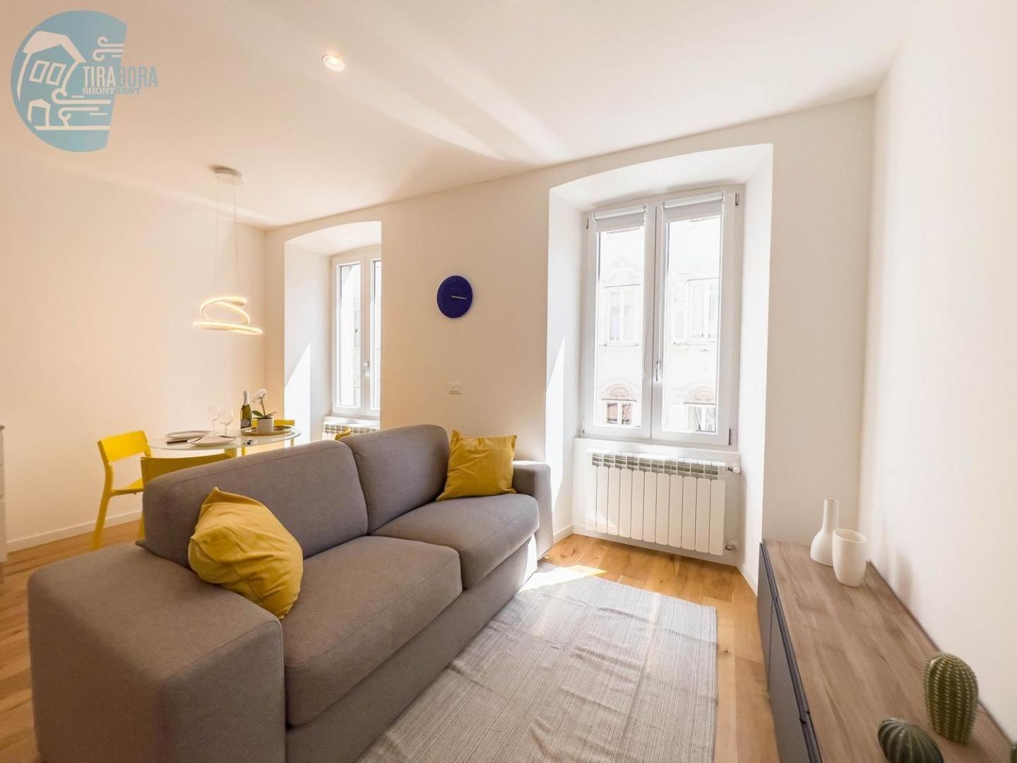Cassa Di Risparmio 11 Tirabora Short Rent Трієст Екстер'єр фото