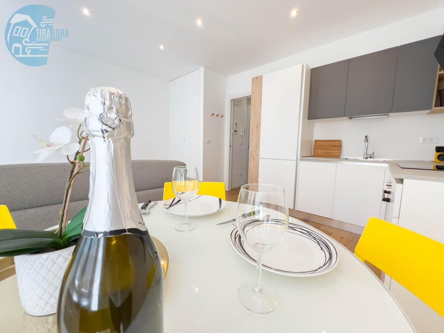 Cassa Di Risparmio 11 Tirabora Short Rent Трієст Екстер'єр фото